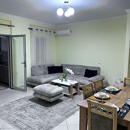 New Baazar Terrace Apartment Tirana Extérieur photo