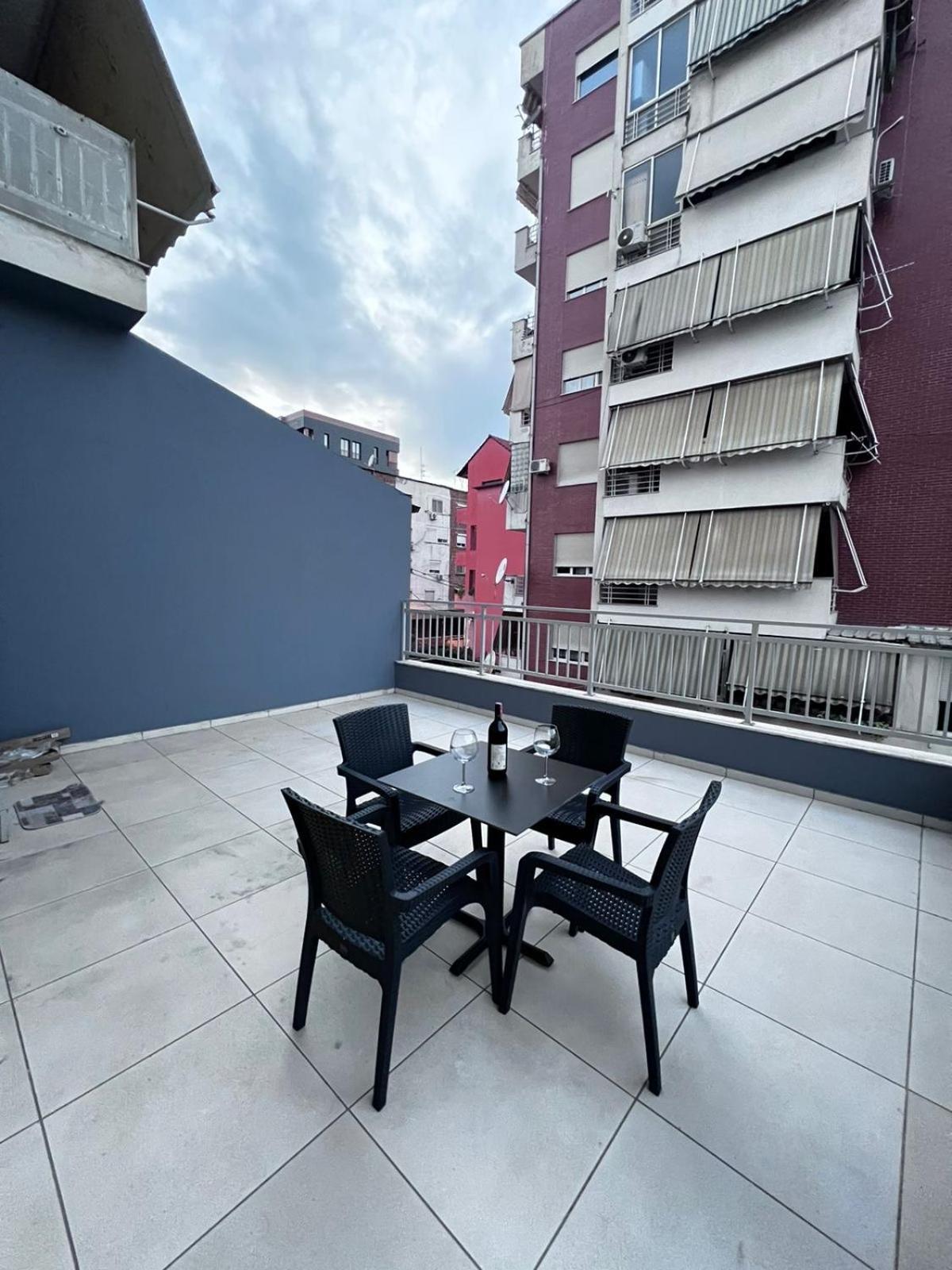 New Baazar Terrace Apartment Tirana Extérieur photo