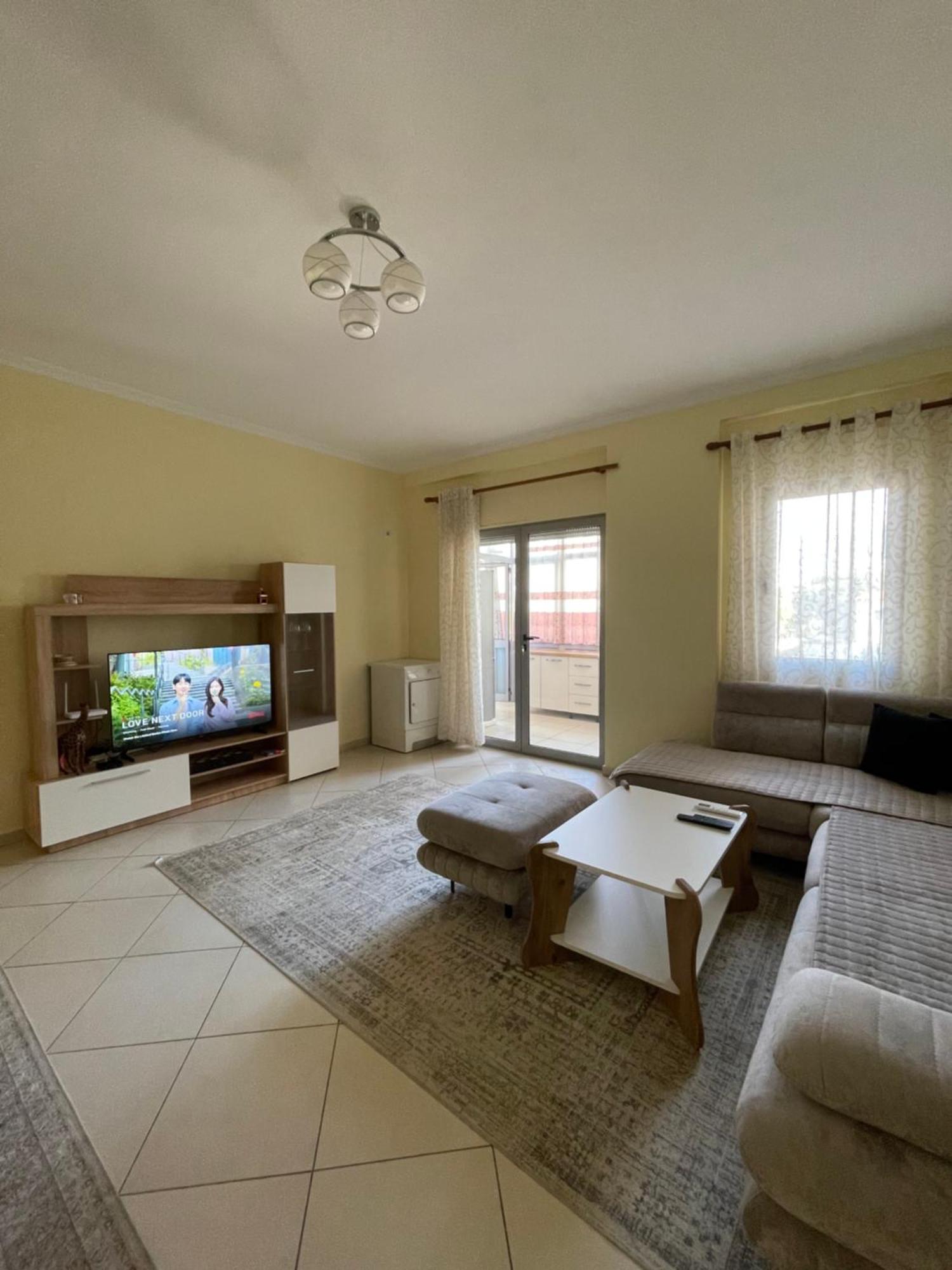 New Baazar Terrace Apartment Tirana Extérieur photo